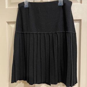 NWOT Adrienne Vittadini Black Pleated Wool Mini Skirt